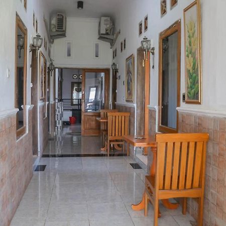 Wisma Vandera Syariah Garut Mitra Reddoorz Exterior photo